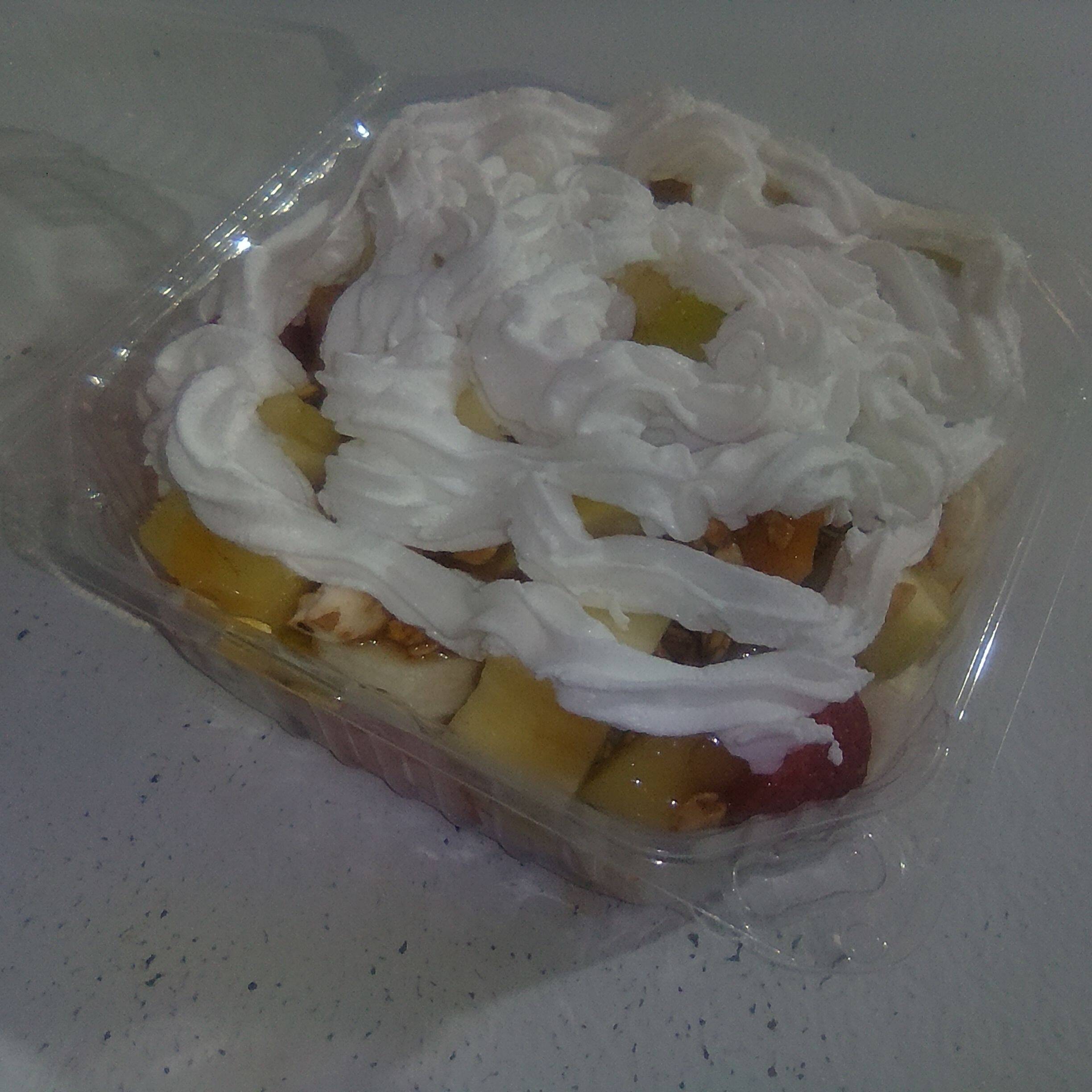 Coctel de Fruta con Crema Chantilly