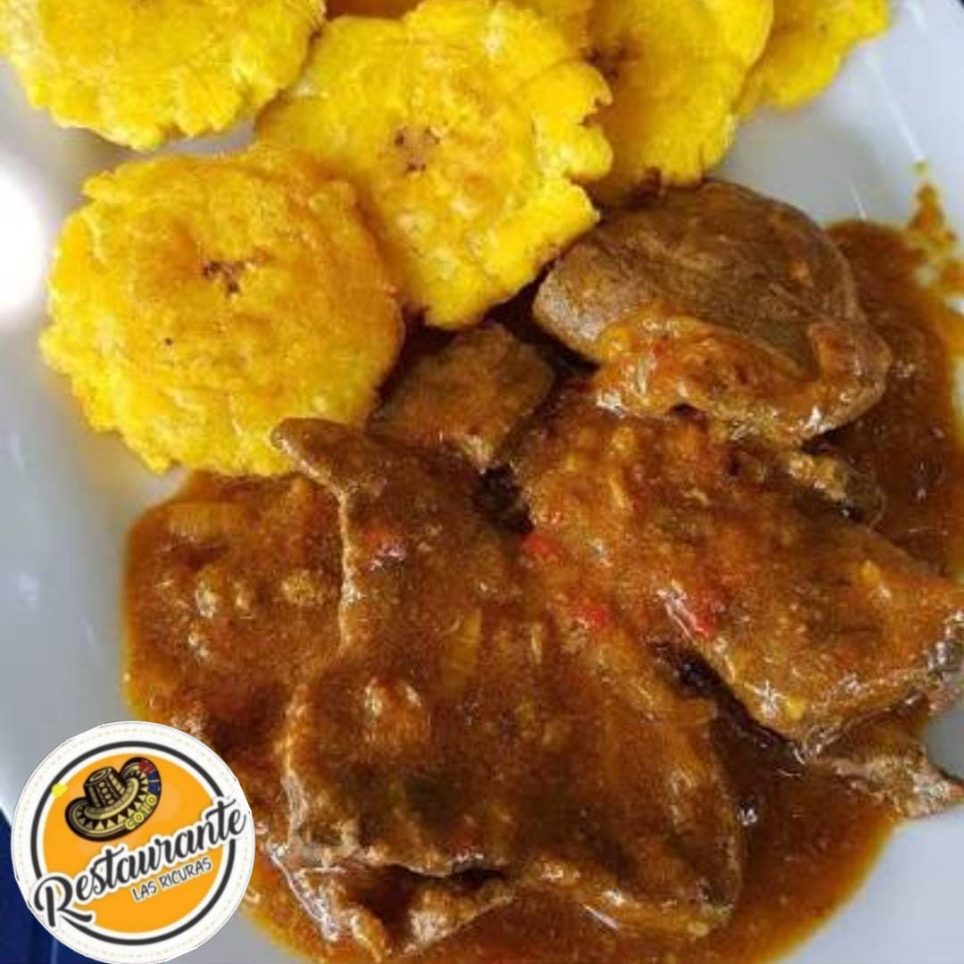 Higado en Bistec con Patacones