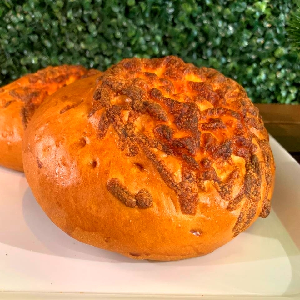 Pan Redondo con Abundante Queso
