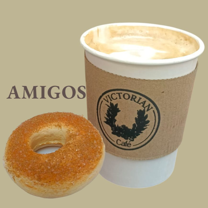 Combo Latte + Dona de Canela