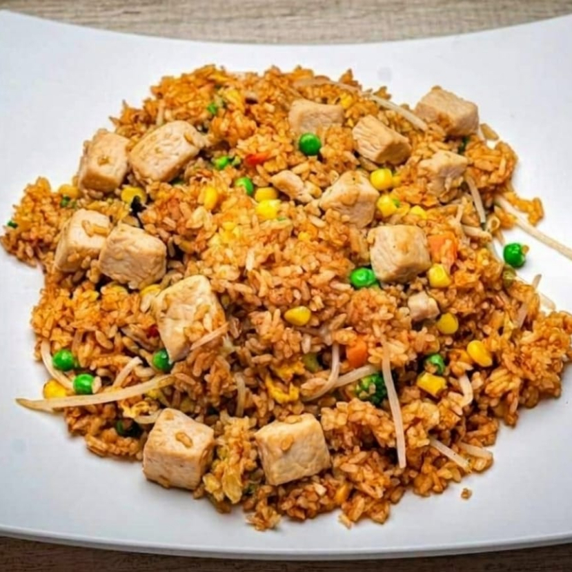 Arroz Frito Pollo