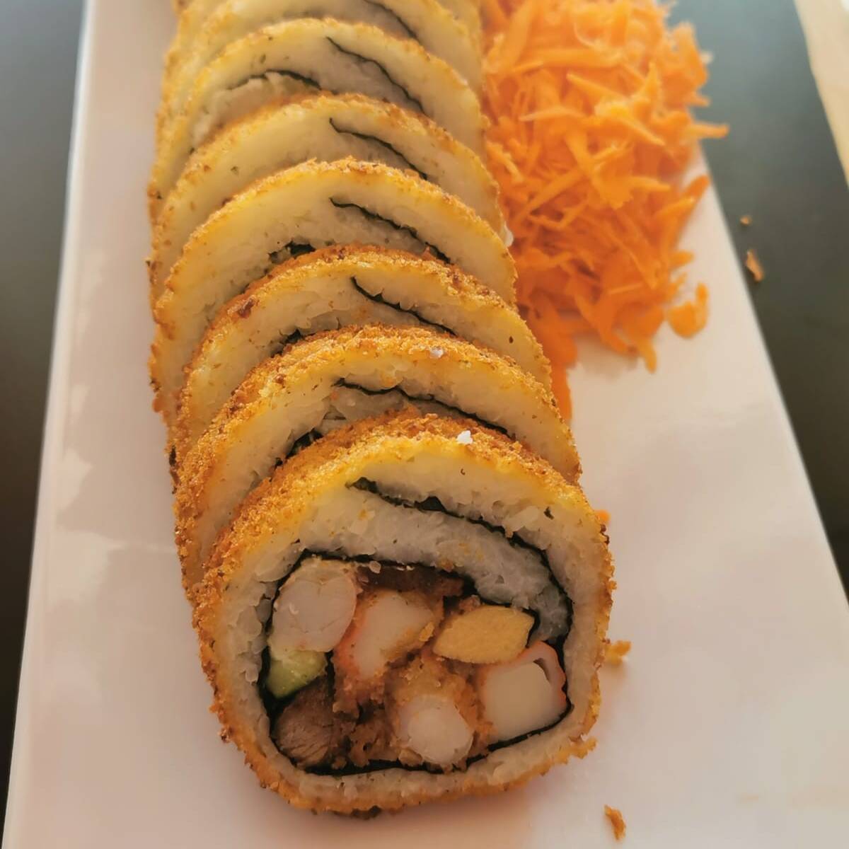 HUNGRY ROLL