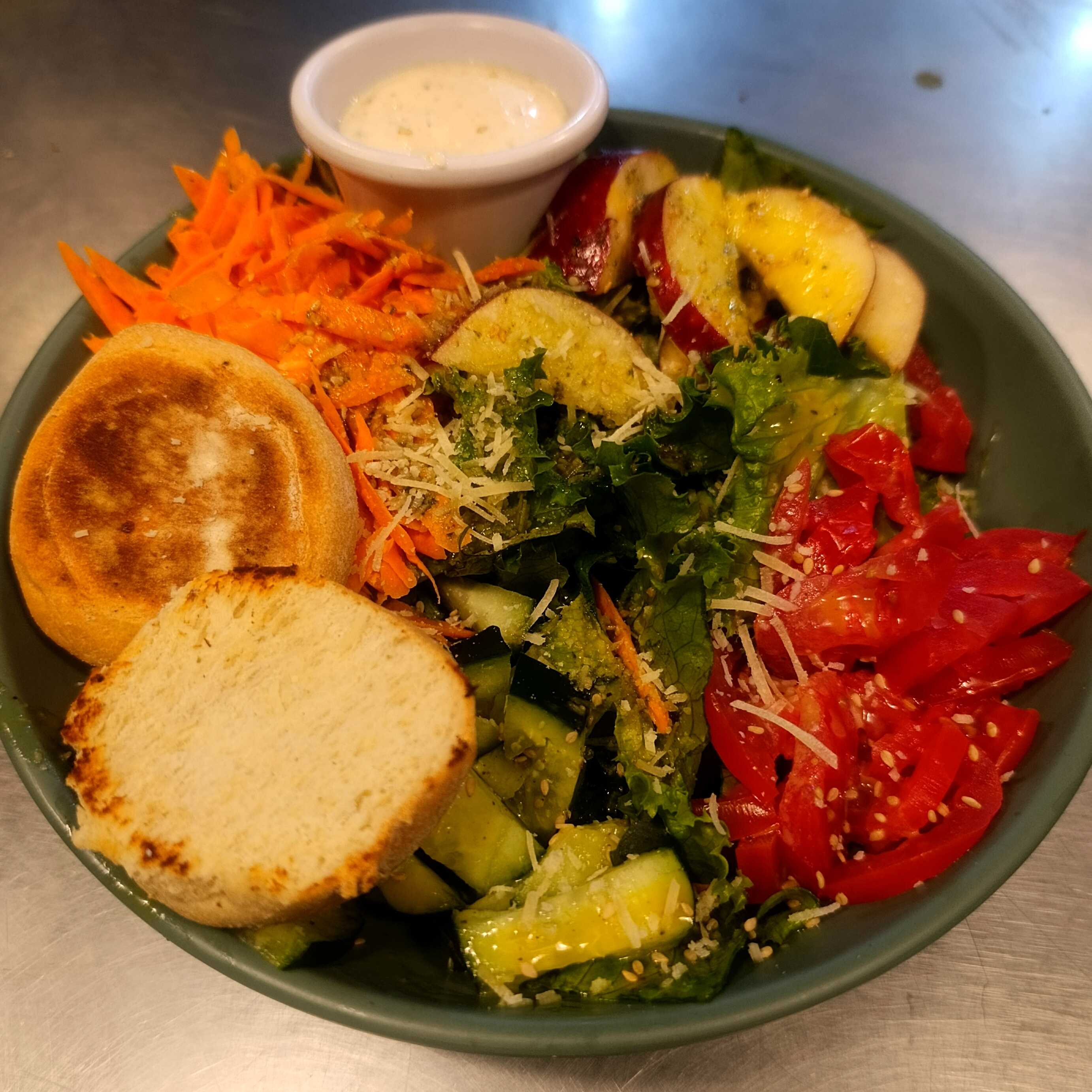 Ensalada sencilla de la casa