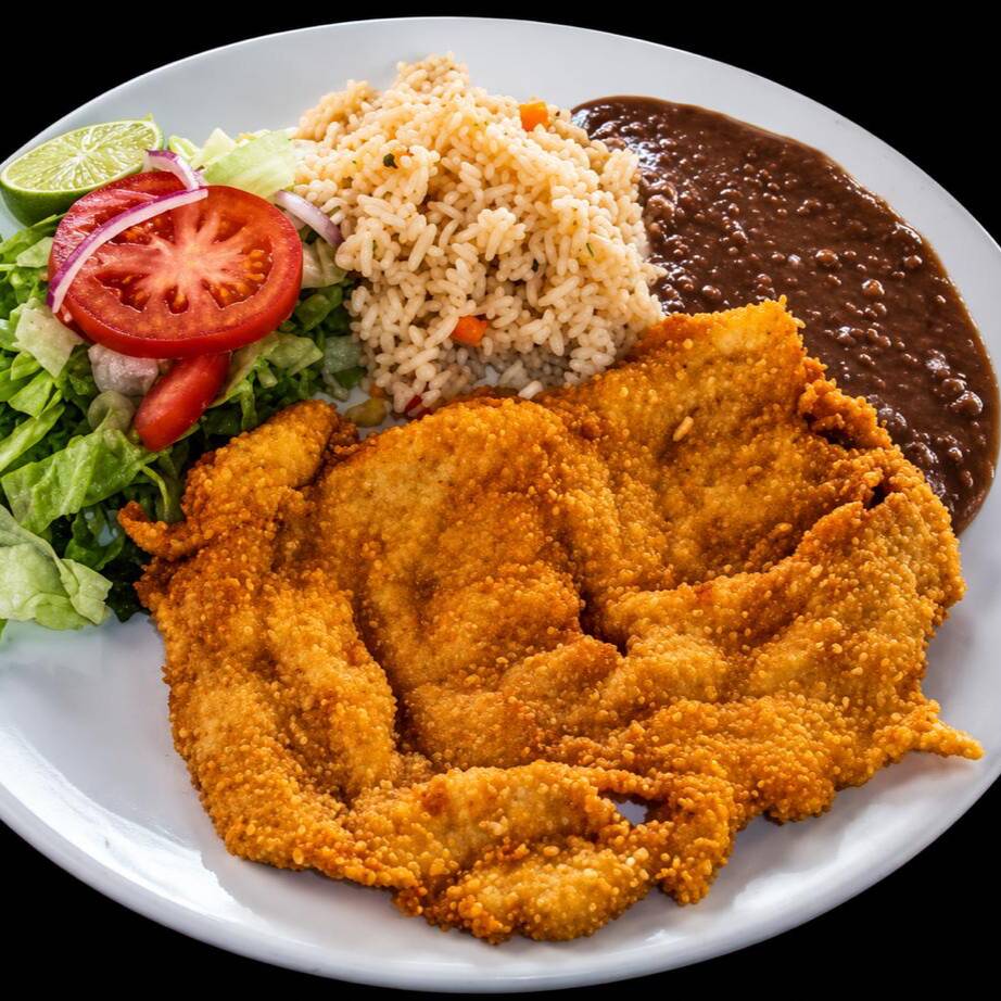 PECHUGA EMPANIZADA O A LA PLANCHA