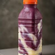 Açaí batido com mousse de morango