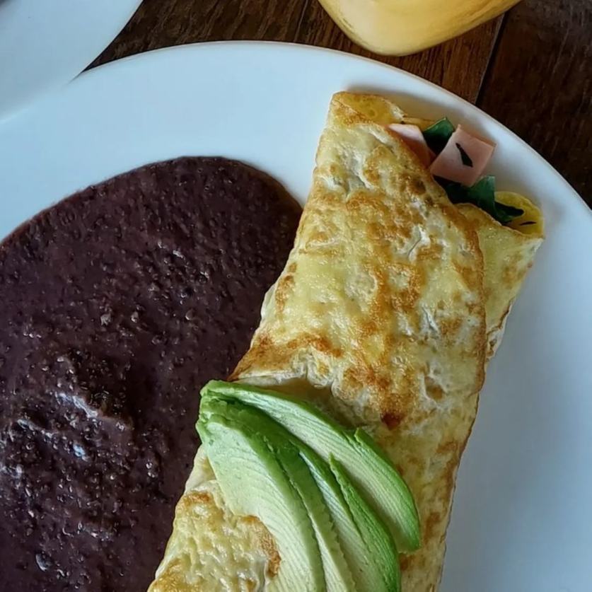 Omelette de jamón y queso