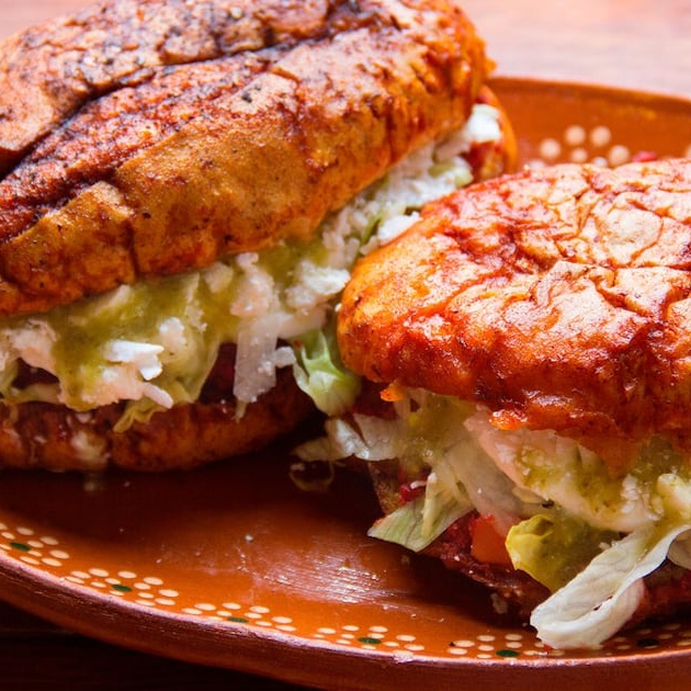 PAMBAZO DE CHICHARRON PRENSADO ROJO