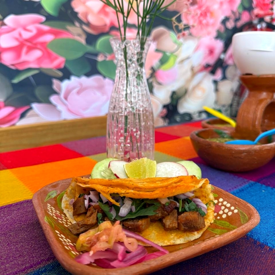 Taco de Maciza de Birria de Res