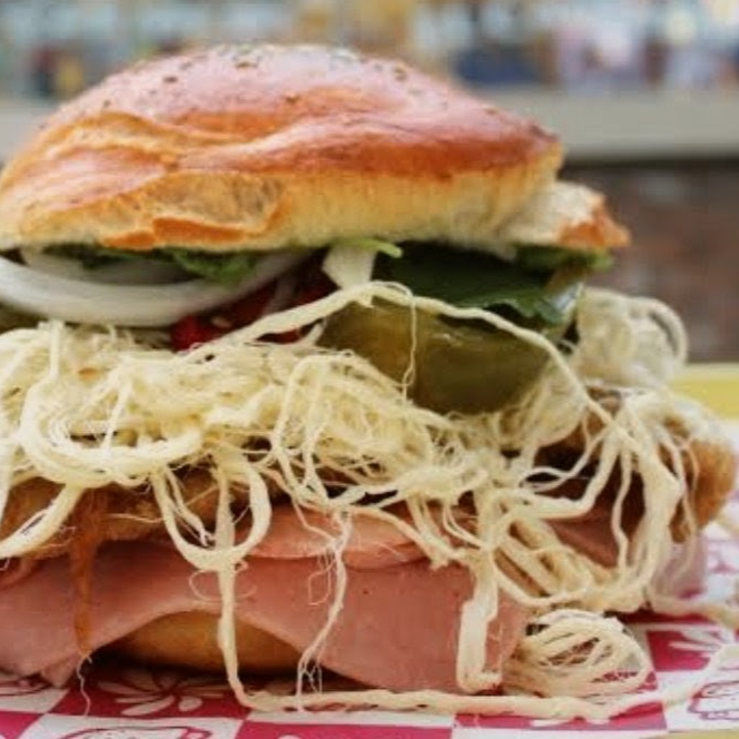 Cemita de Milanesa Tradicional Poblana