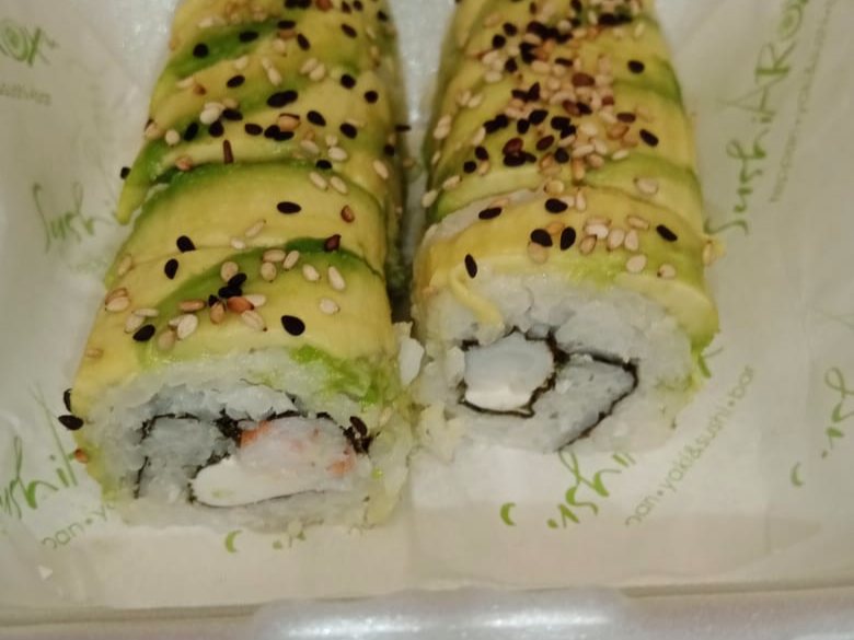 Avocado Special Roll 🍣