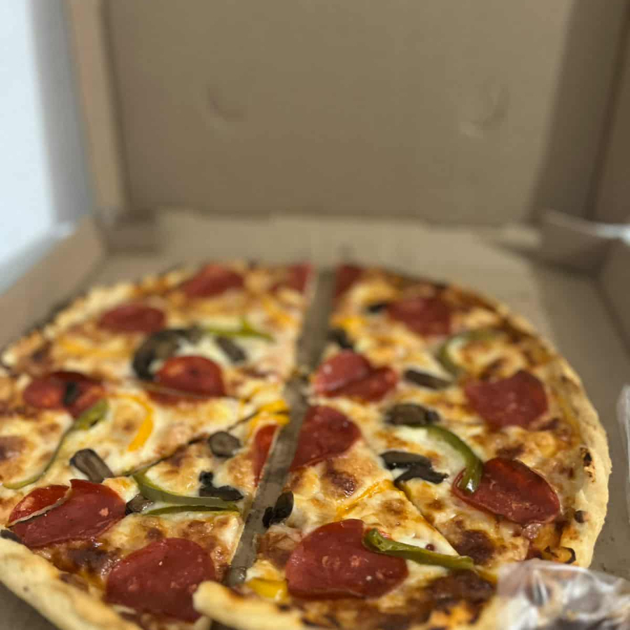 Pizza Mixta Mediana