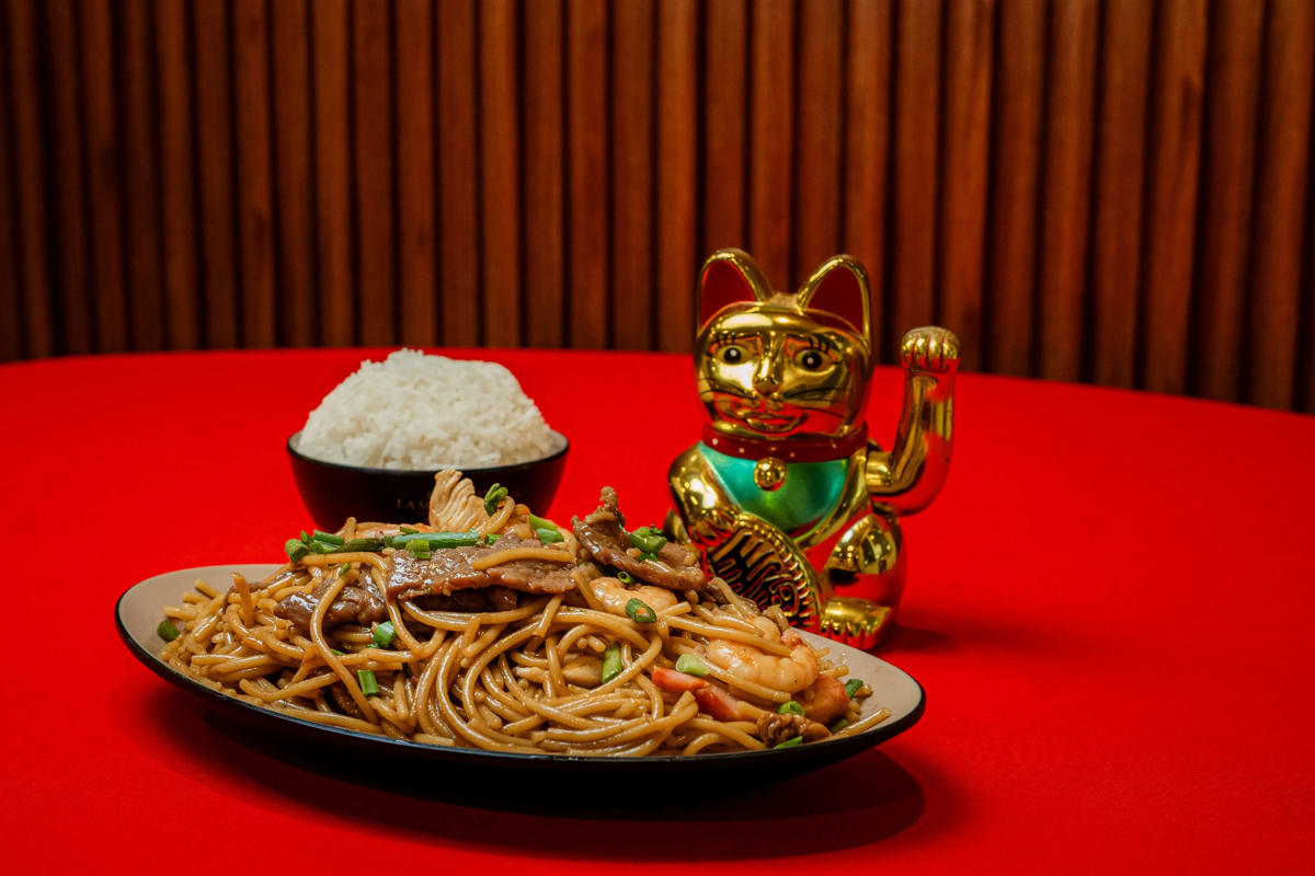 LOW MEIN MURALLA