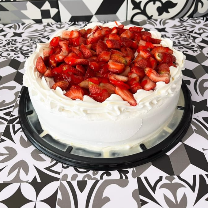 Tres Leches con Fresa Natural
