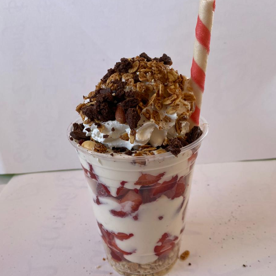 Fresas con crema grandes 16 oz