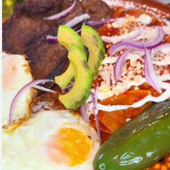 Puntas de Filete con Huevo Ranchero/Chilaquiles