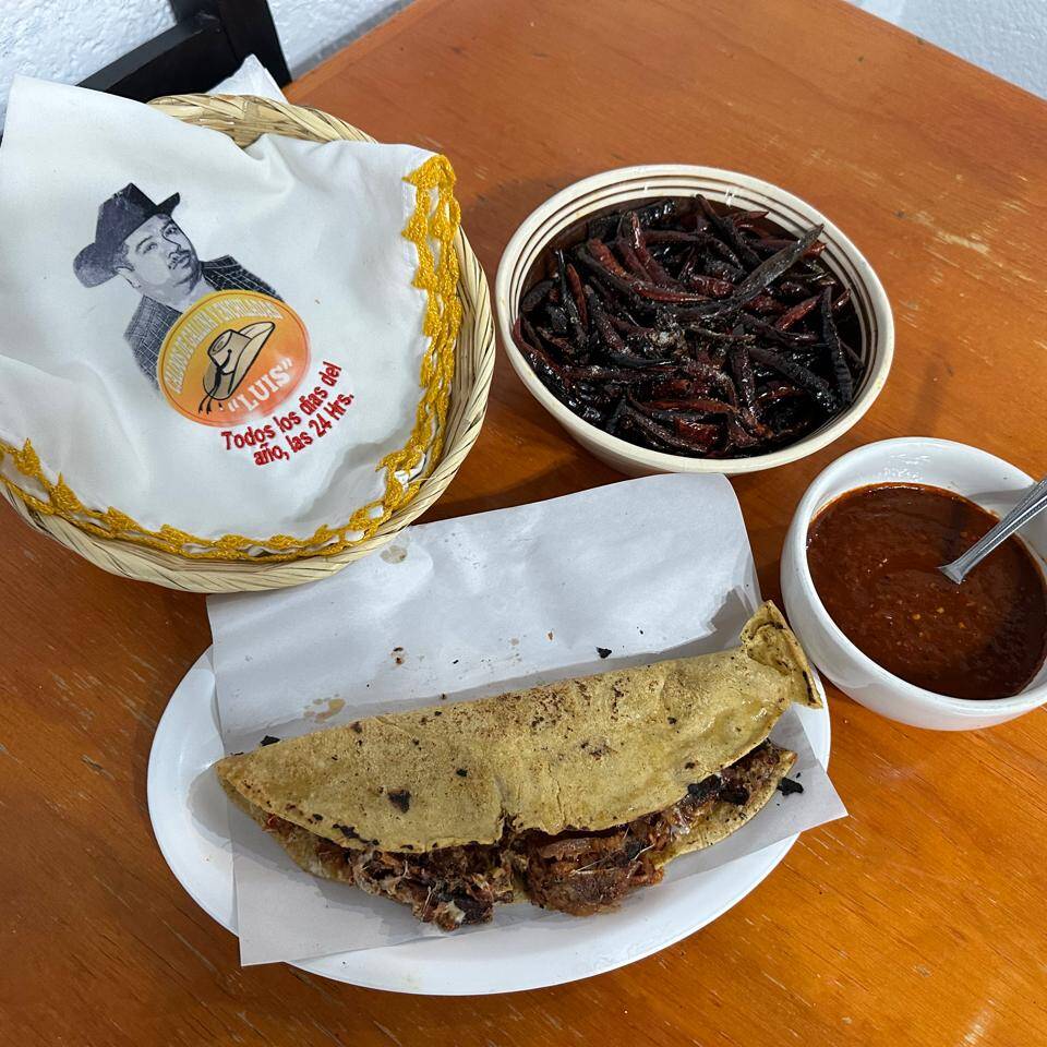 Quesadilla de Chicharrón Prensado