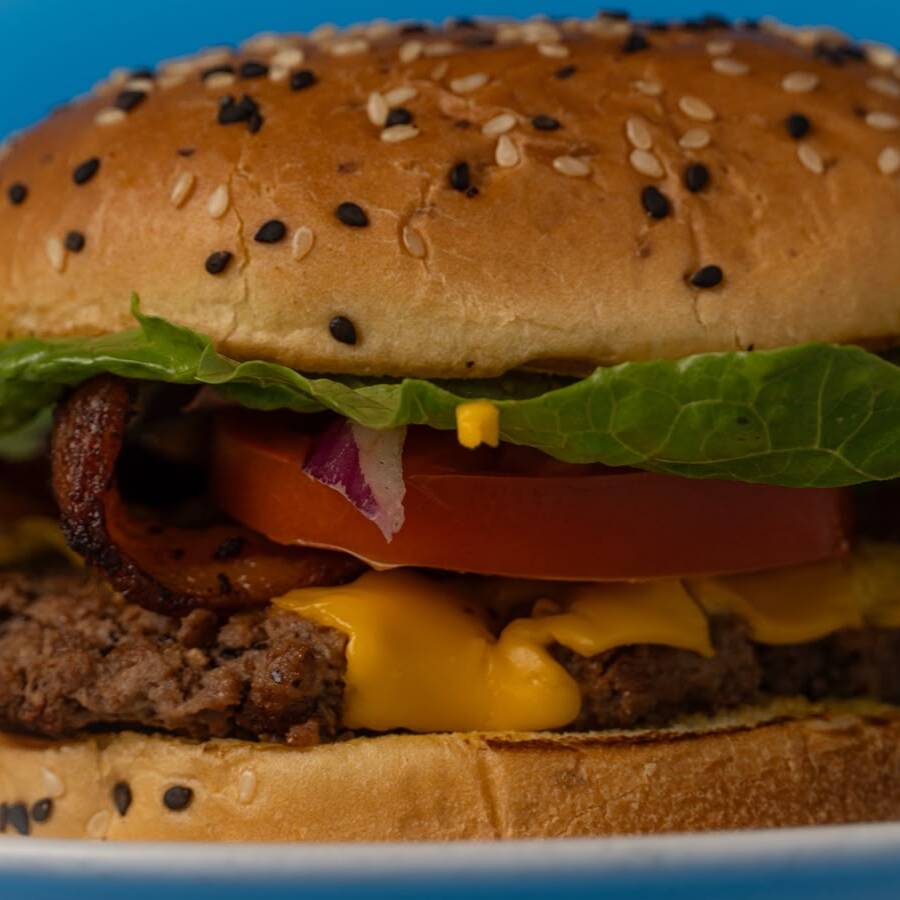 HAMBURGUESA CLÁSICA