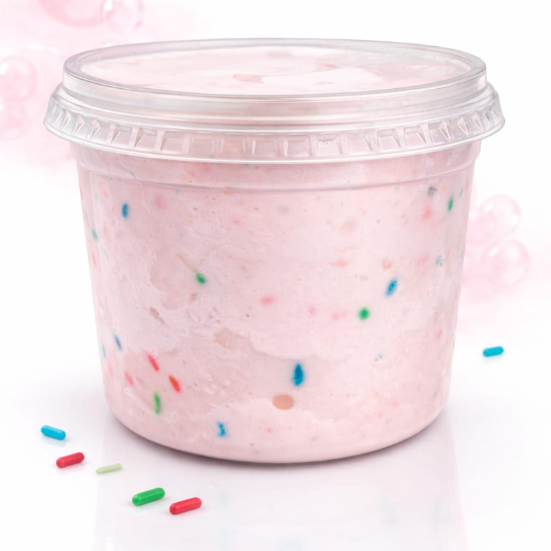 Sorvete sabor chiclete, fabricado a base de leite integral, sorvete tradicional, bem cremoso..