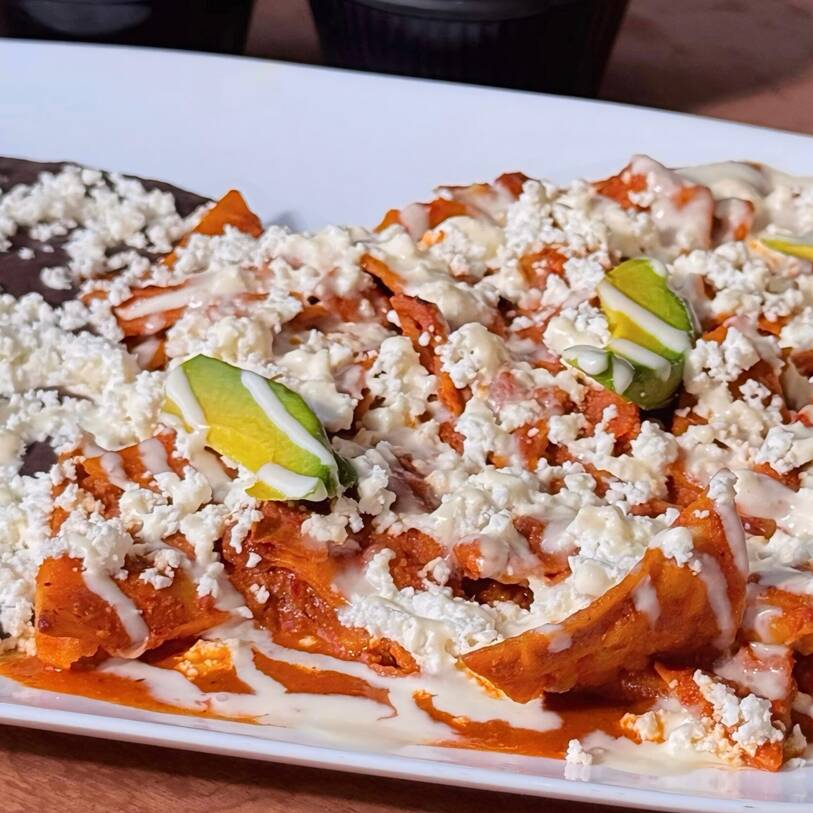 Chilaquiles Enmolados