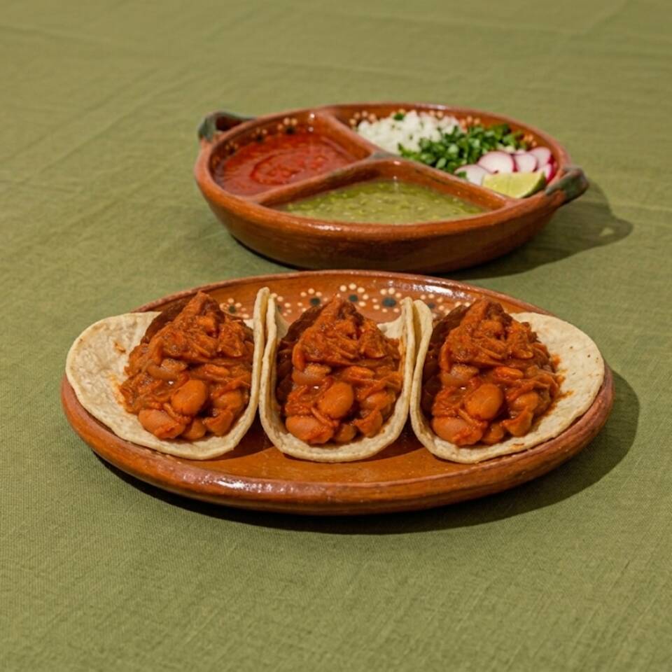 Orden 3 Tacos Deshebrada Roja