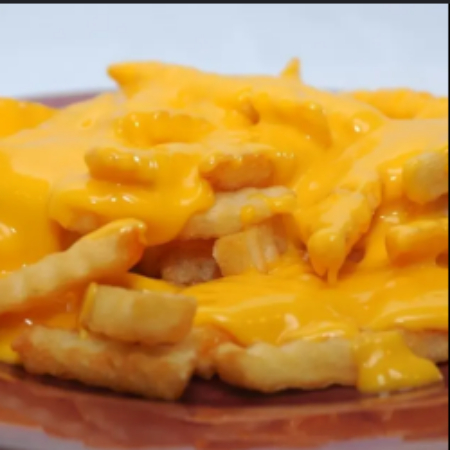 Papas Fritas con Queso Amarillo