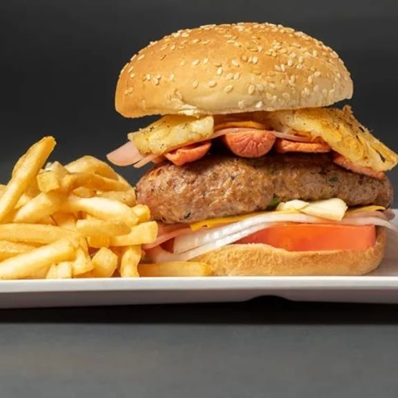 Hamburguesa Hawaiana con Papas