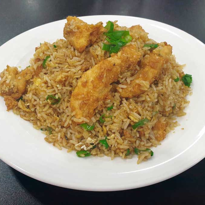 Chaufa de Pescado+Bebida