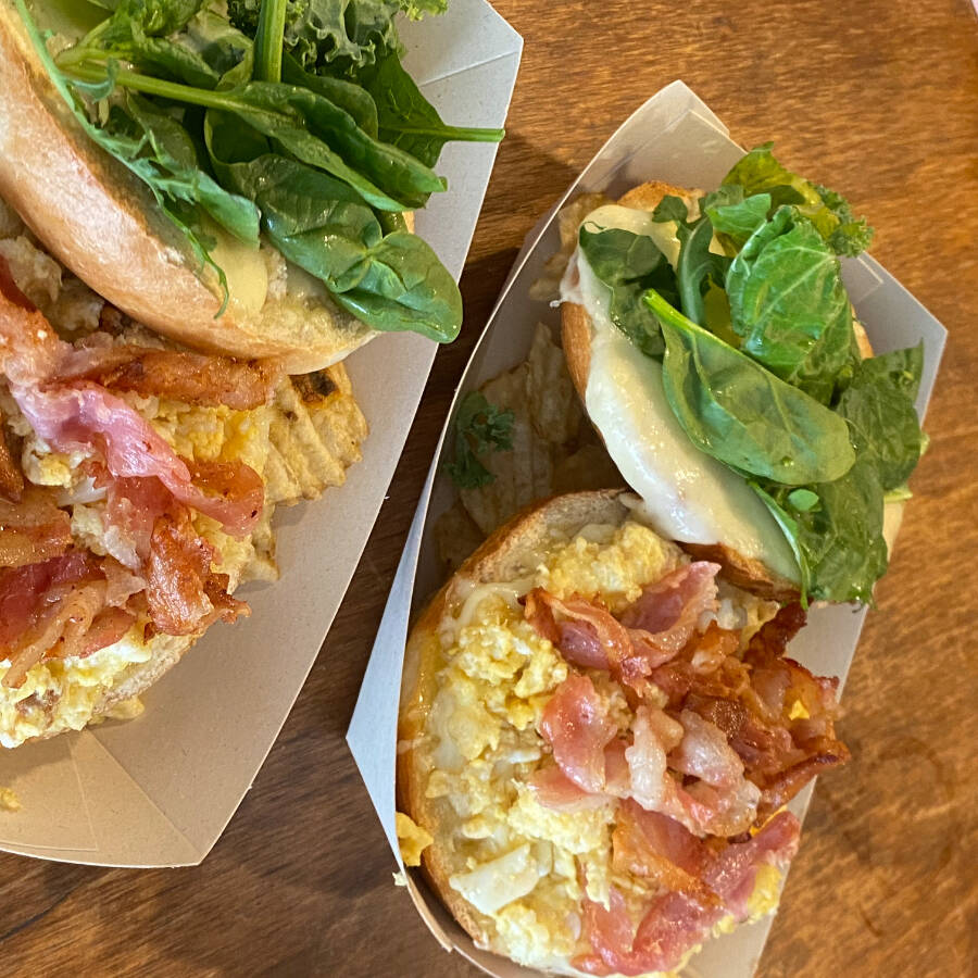 Bagel Huevo y Tocino