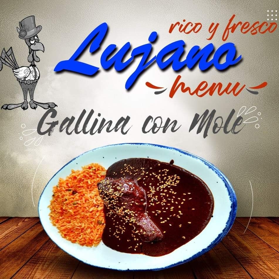Gallina con Mole Huacal