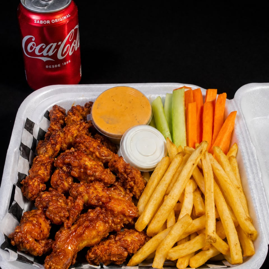 Orden de boneless más papas ala francesa más Coca-Cola