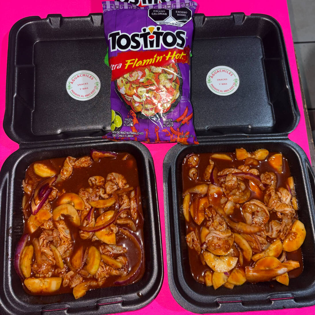 2 TOSTIAGUACHILES EN SALSA NEGRA