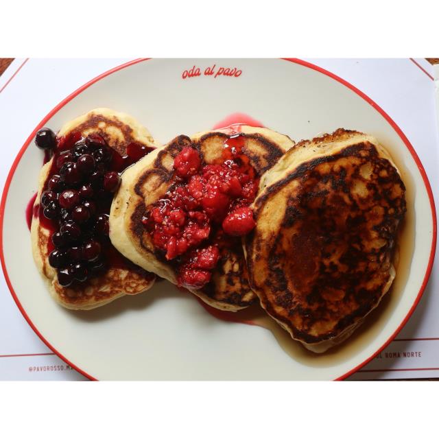 ÓRDEN 3 PANCAKES CON MERMELADA Ó MAPLE