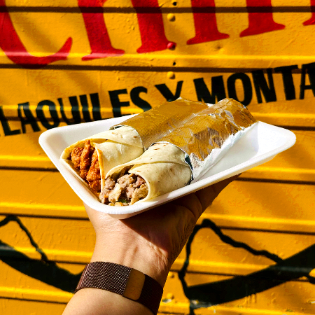 Burrito de bistec a la mexicana.