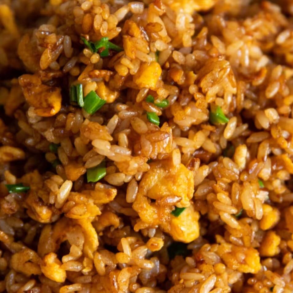 Arroz Frito + 5 Rollos Primavera