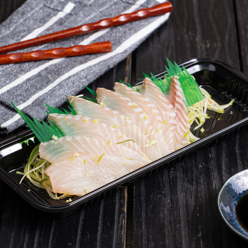 8 fatias finas de tilápia fresca, com textura suave e sabor delicado, perfeitas para quem busca leveza e frescor em cada mordida.