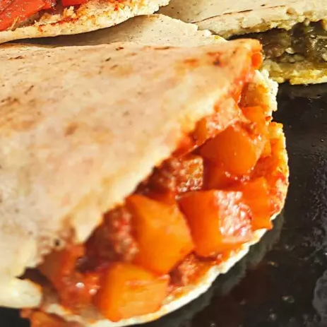 Gordita de Deshebrada en Rojo
