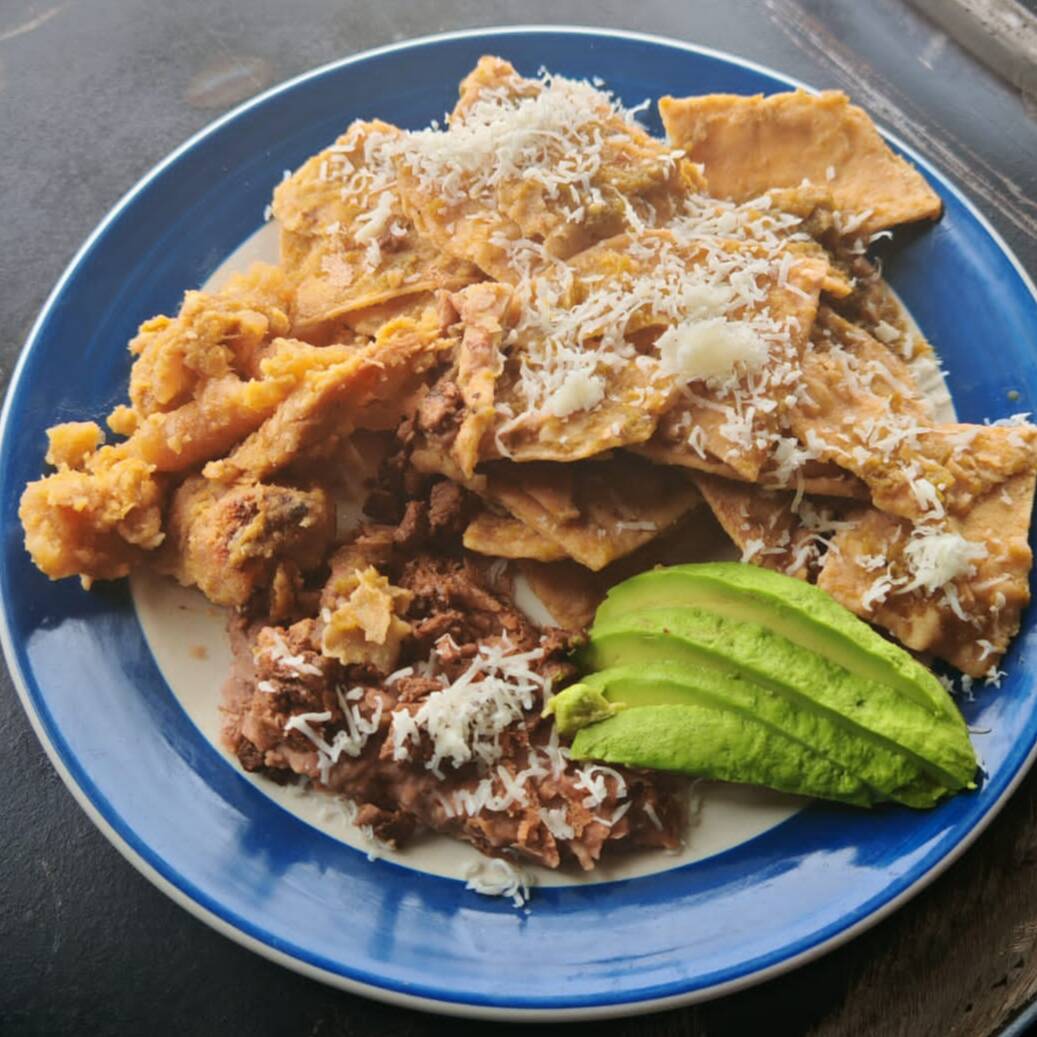 Chilakiris Con Chicharrón De Pella