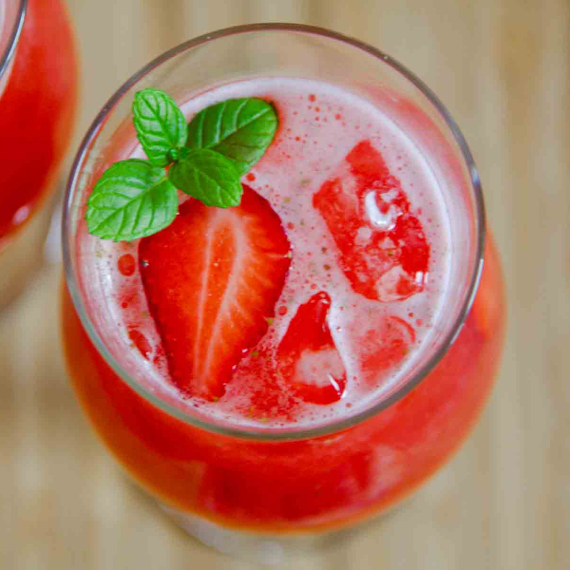 Agua de Fresa