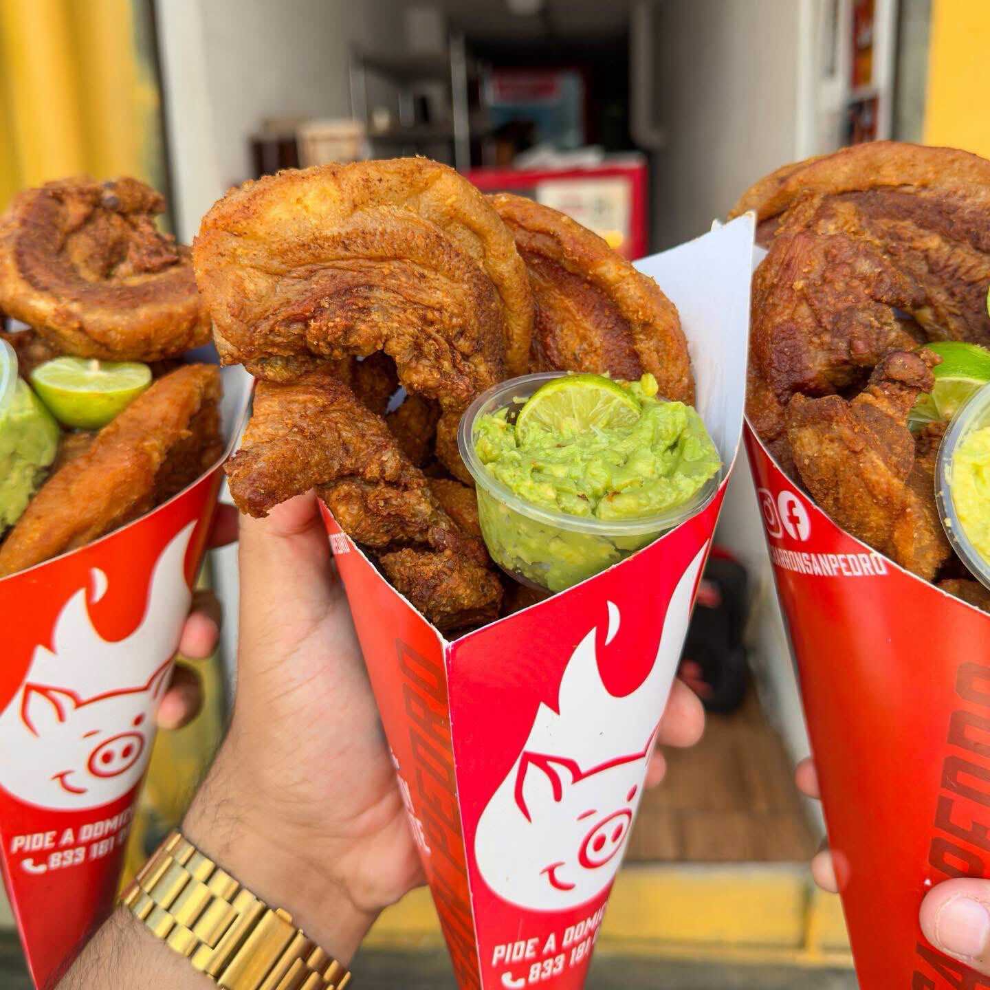 Cono de Chicharrón de Cachete