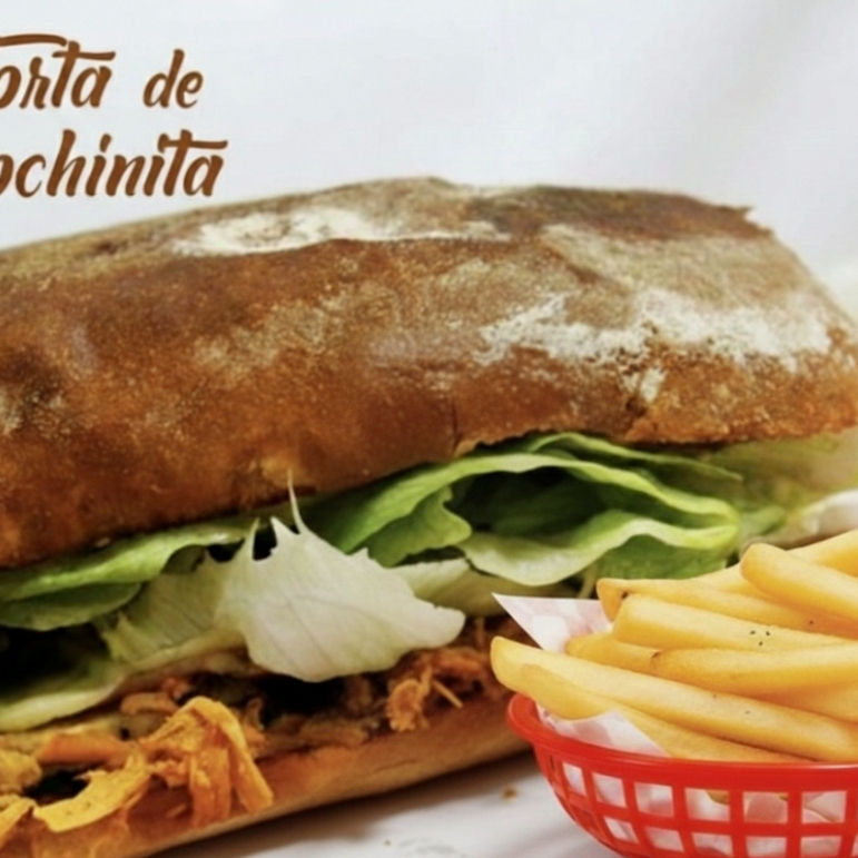 Torta de Cochinita con Papas a la Francesa
