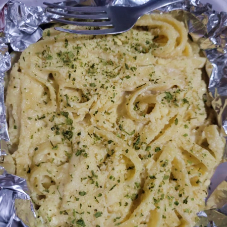 Pasta Alfredo con Pechuga