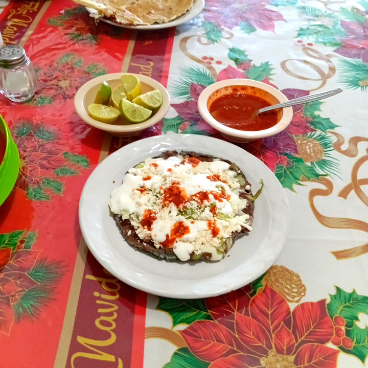Sope con Costilla