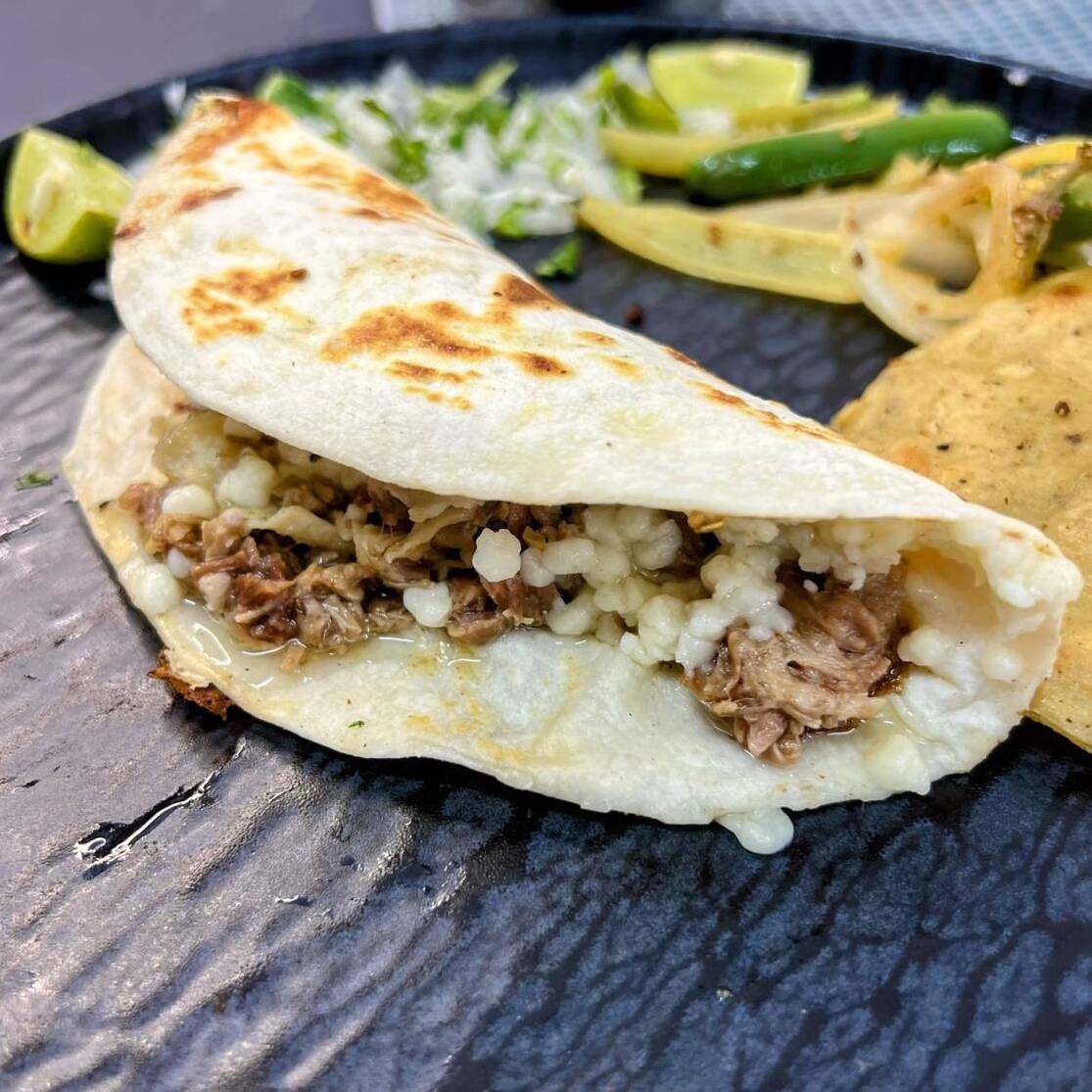 QUESADILLA DE COSTILLA