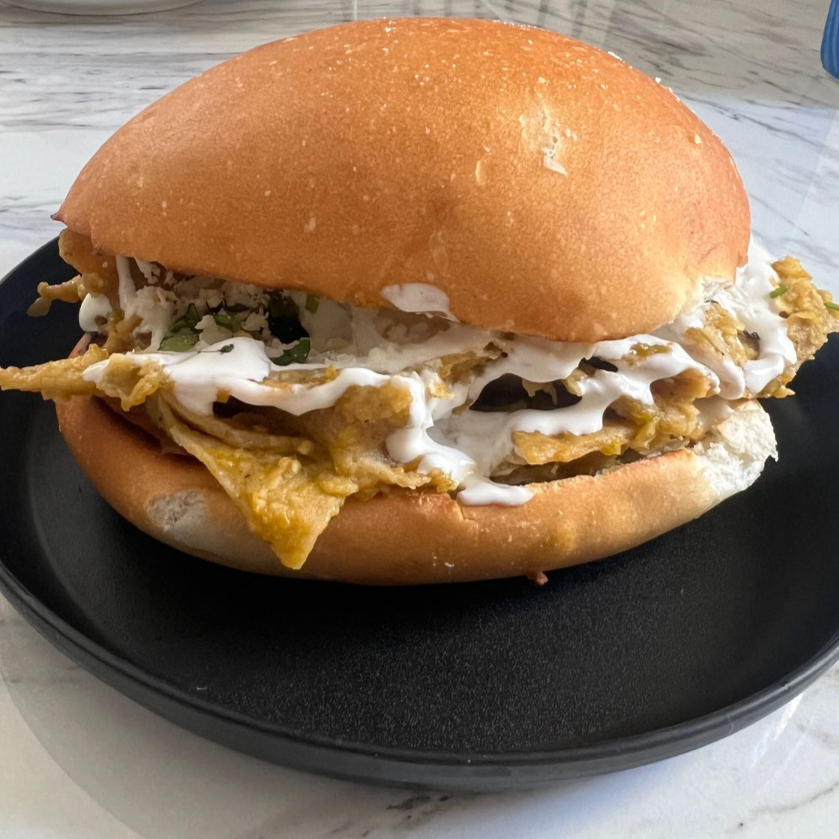 Torta de Chilaquiles