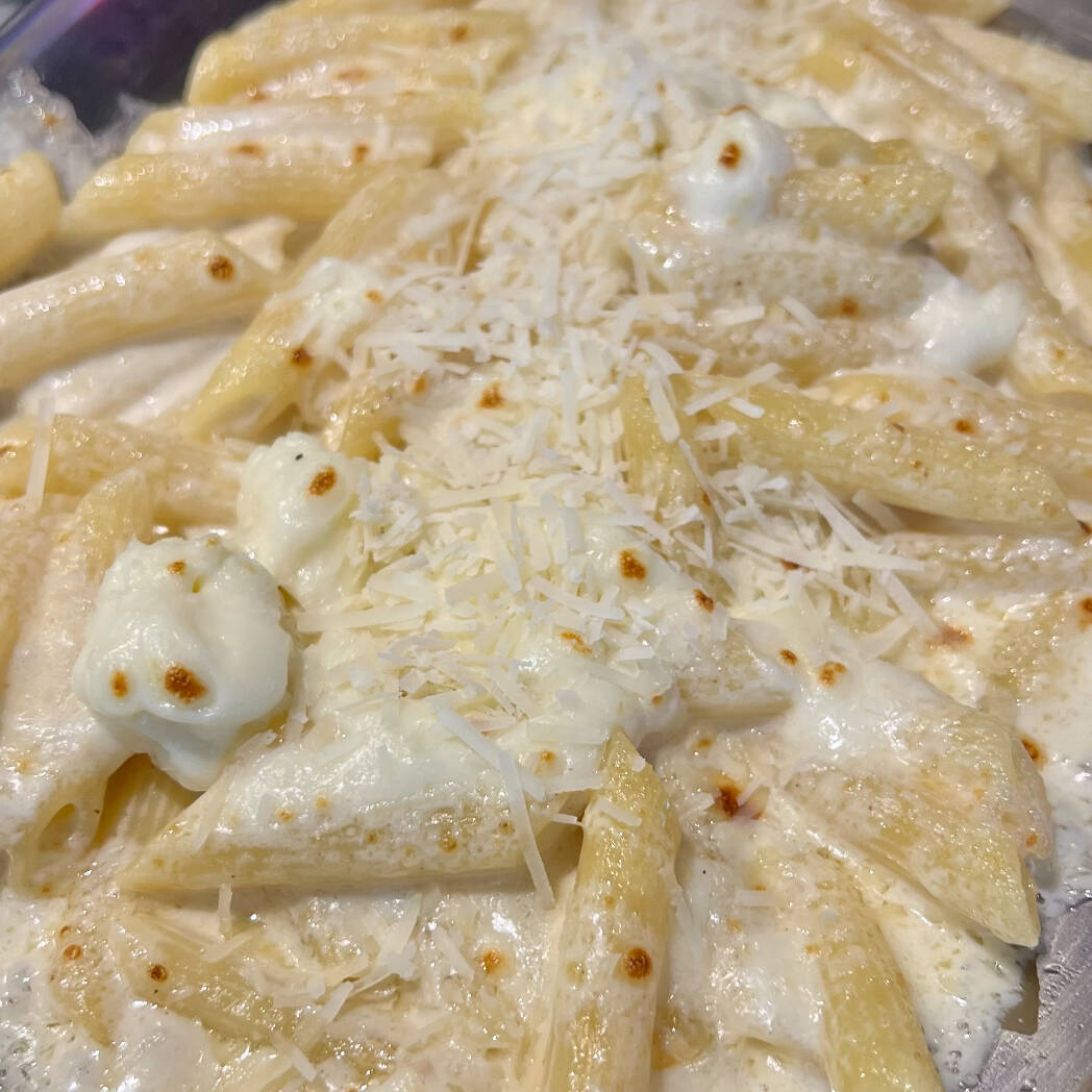 Pasta Penne Cuatro Quesos