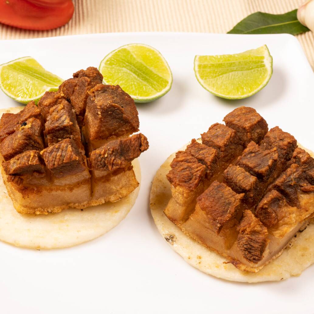 Chicharrón con Arepa