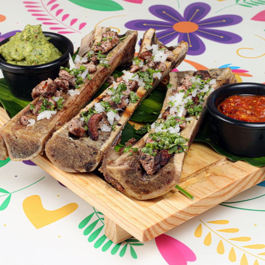Tuétanos con Arrachera o Rib-eye