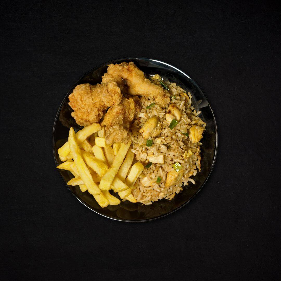 Chaufa Alitas y Papas Fritas