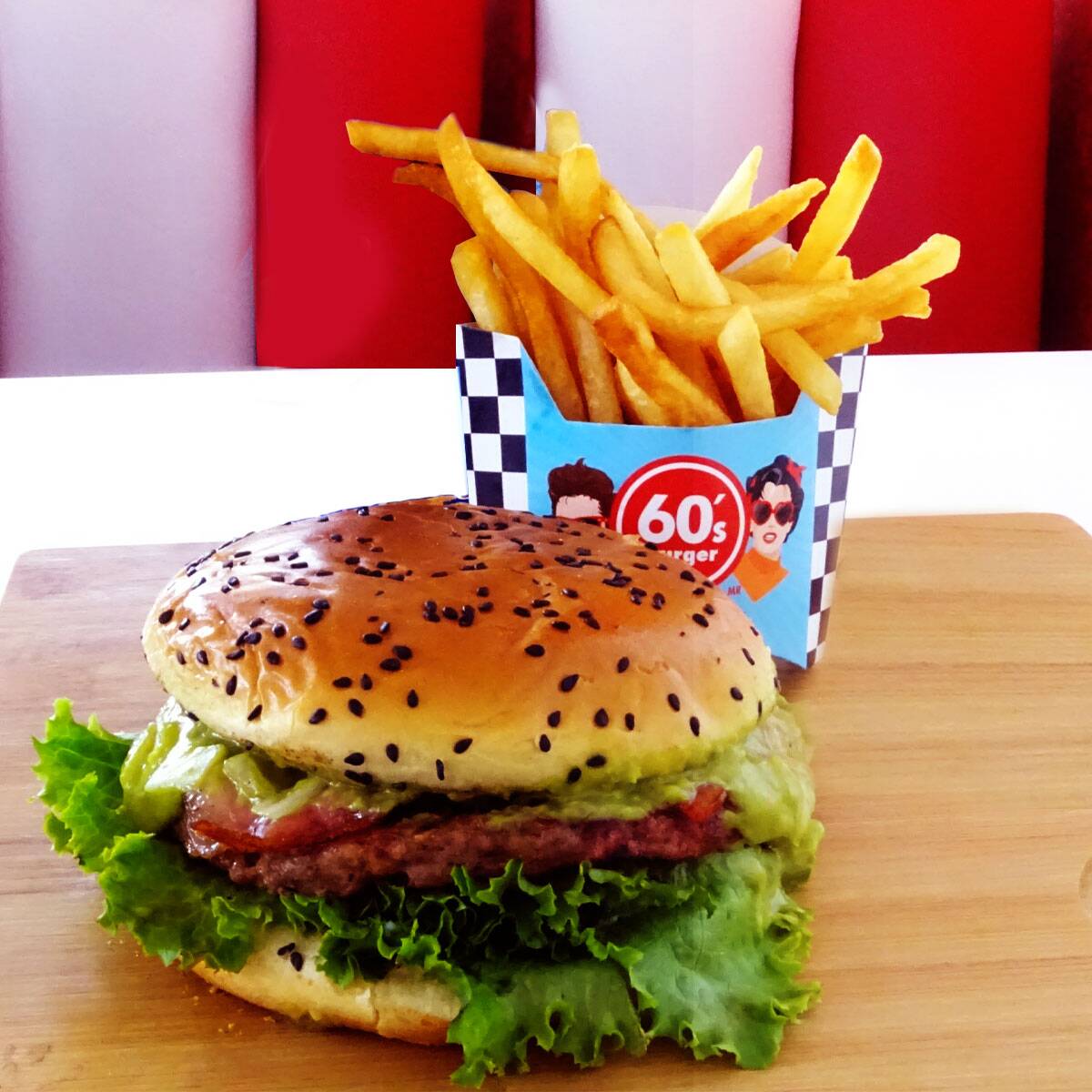 Combo Guacamole Burger con Papas