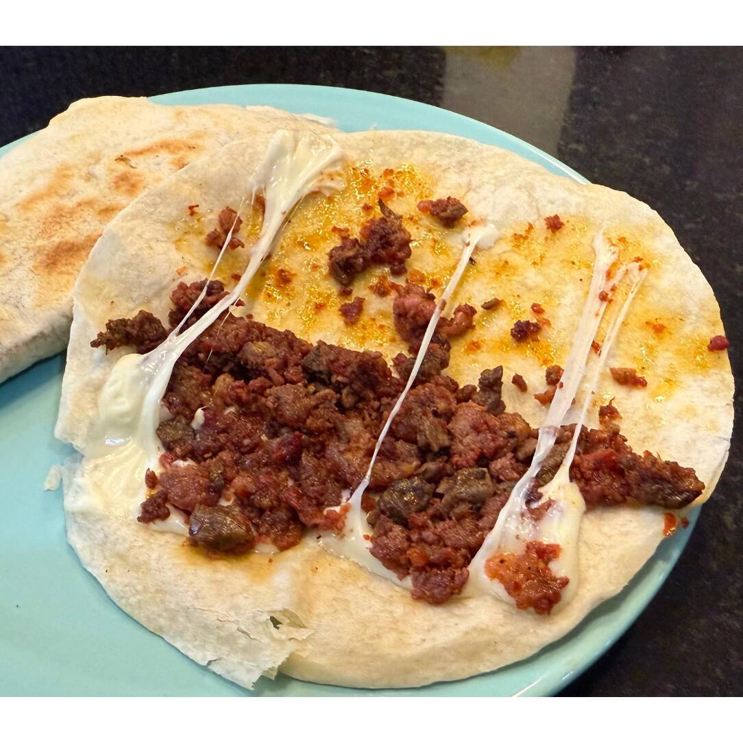 quesadilla campechano con manchego!